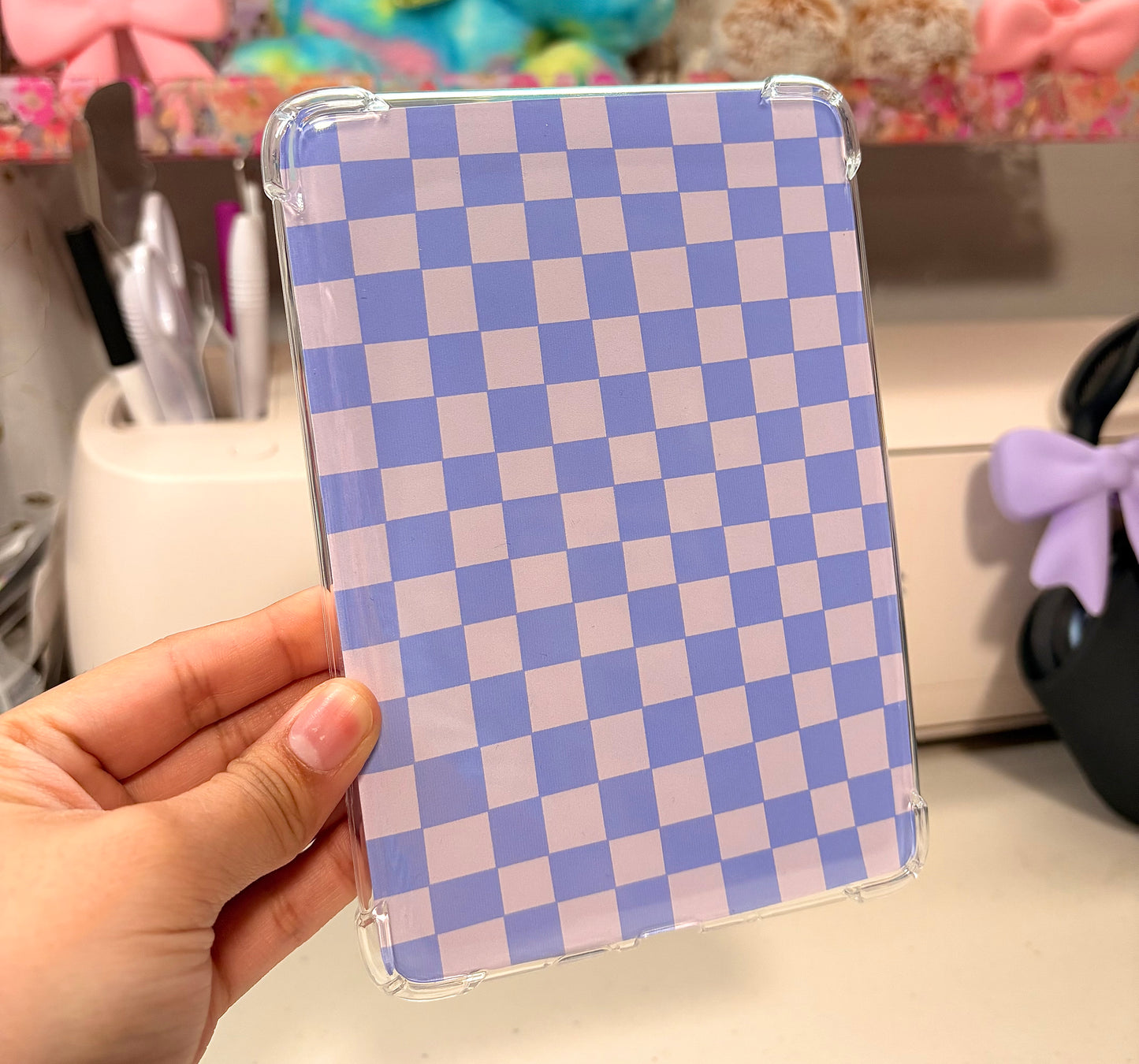 Checkered Pattern Kindle Insert
